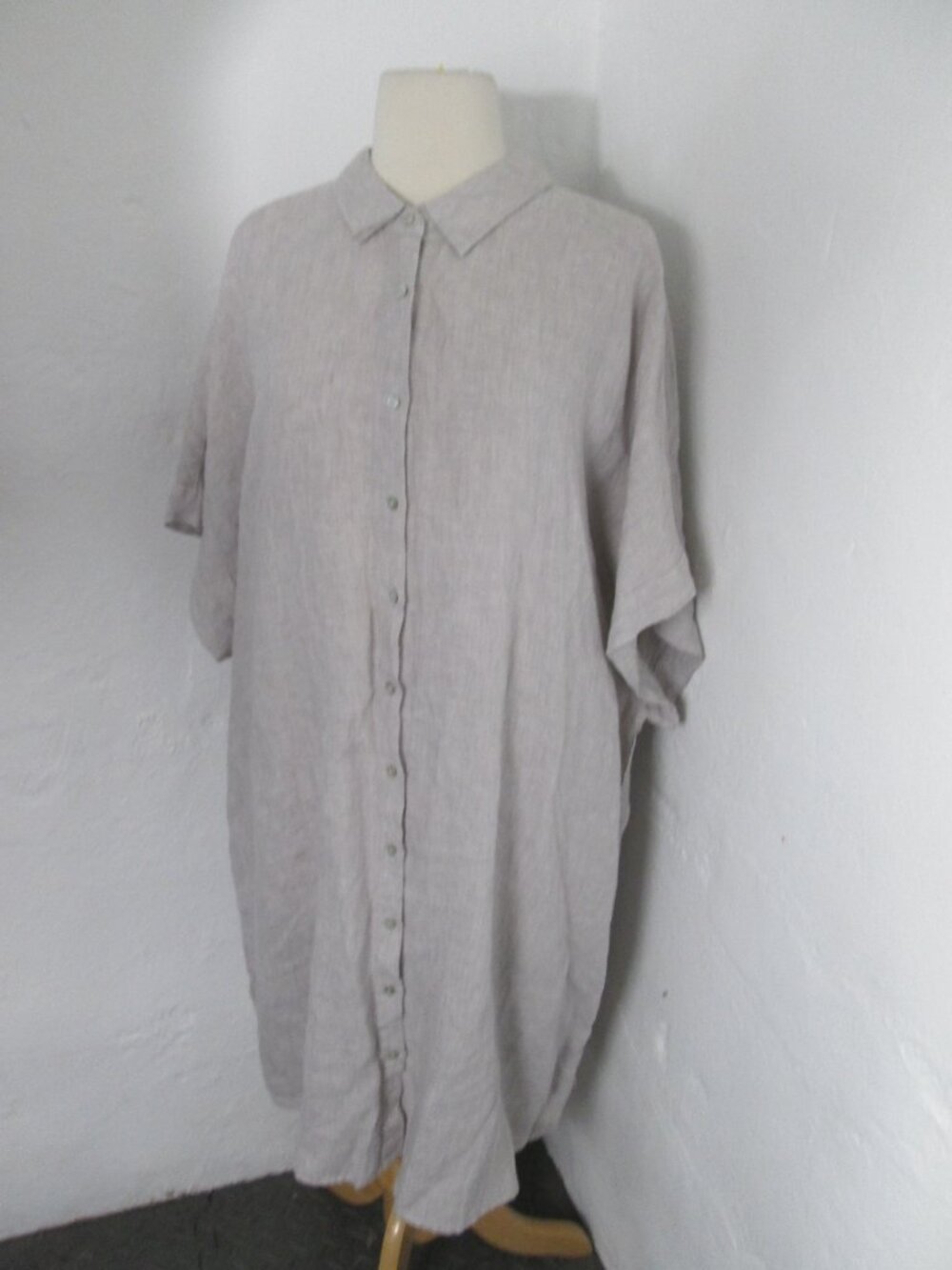 Tahari Women's Plus Size 3X Gray 100% Linen Button Down Tunic Shirt Top